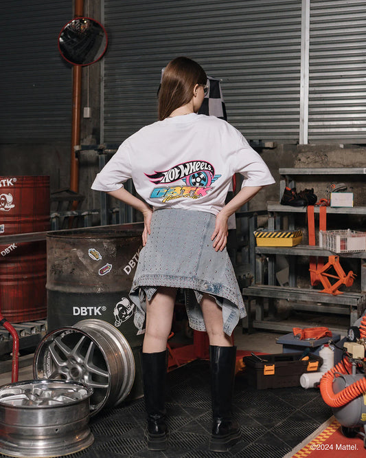 Slant Neon Speed Tee - White